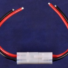 Tamiya Plug with 10cm Leads, Female